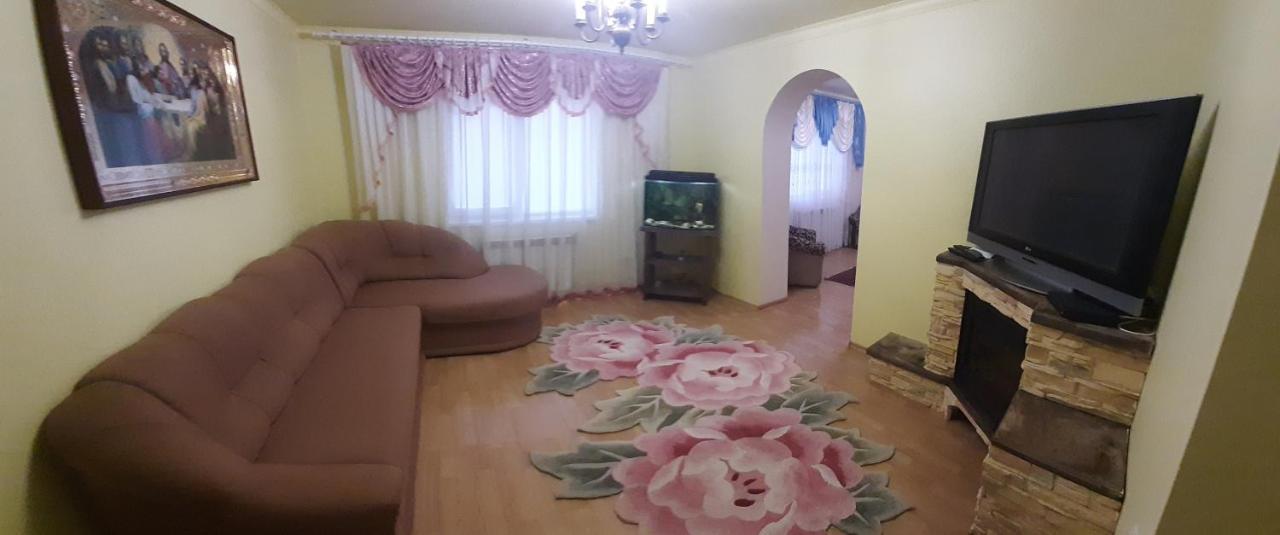 Садиба Райський Куточок Синевир Екстер'єр фото